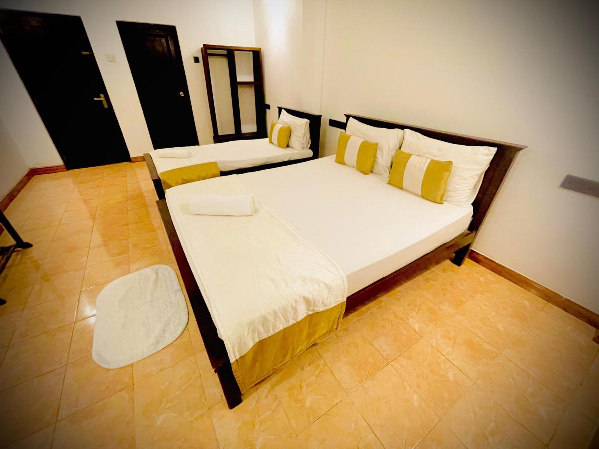 Hotel Grand Casa Канди Экстерьер фото