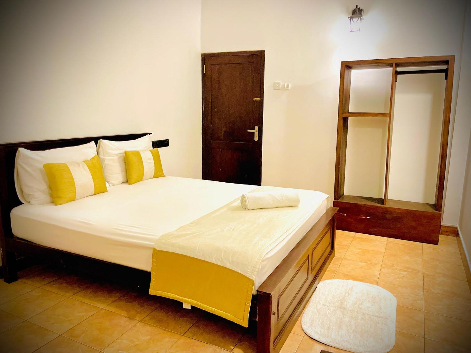 Hotel Grand Casa Канди Экстерьер фото
