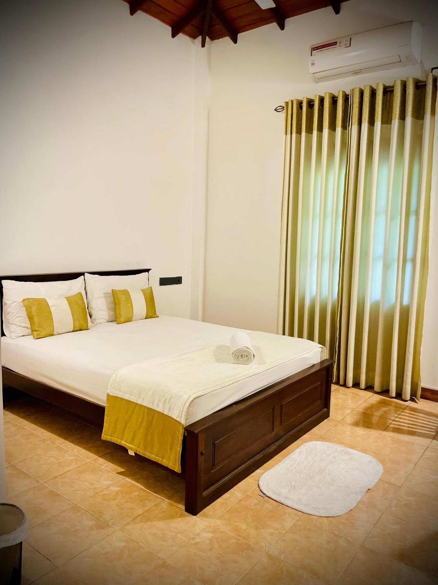 Hotel Grand Casa Канди Экстерьер фото